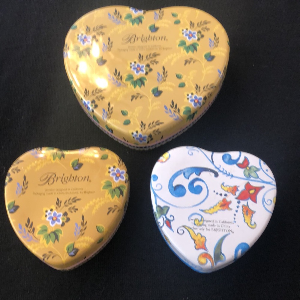 Heart shaped - 3 Brighton tins - Picture 2 of 5